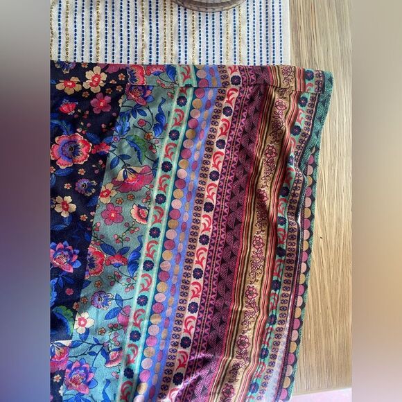 Johnny Was  Floral T-Shirt Womens Sz 2X Long Sleeve V Neck Top Multicolor - Picture 8 of 11